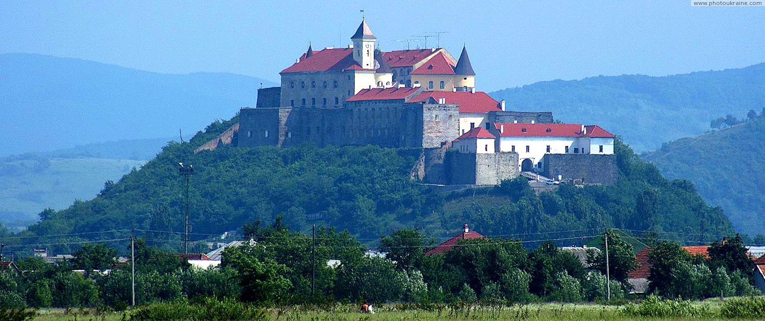 замок паланок фото
